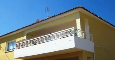 Mieszkanie 3 pokoi w Strovolos, Cypr