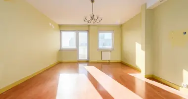 Квартира 4 комнаты в Варшава, Польша