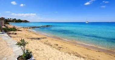 Villa 5 rooms in Nikiti, Greece