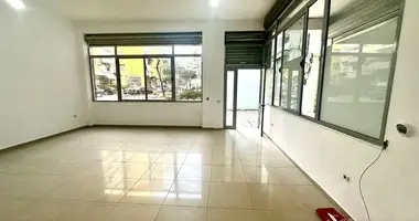 Propiedad comercial 50 m² en Kashar, Albania