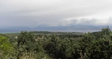 Grundstück in Psachnia, Griechenland