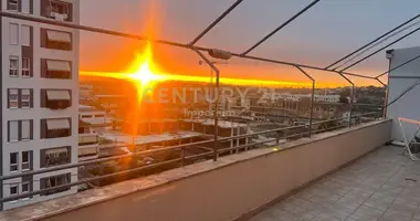I rent a 2+1+2 apartment at 5 Maji!!! 650 € /month dans Préfecture de Tirana, Albanie