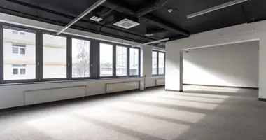 Propiedad comercial 490 m² en Varsovia, Polonia
