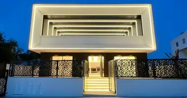 Villa 7 bedrooms in Latsia, Cyprus