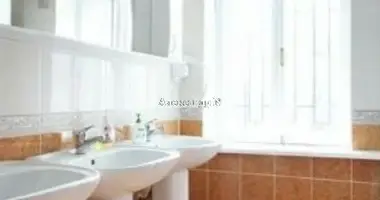 9 room apartment in Odesa, Ukraine
