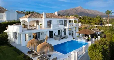5 bedroom house in San Pedro Alcantara, Spain