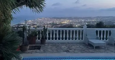 6 bedroom house in Dos Hermanas, Spain