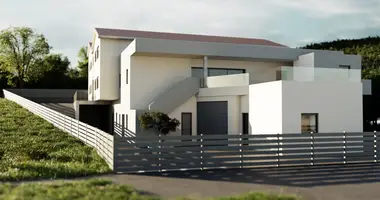 Квартира 2 комнаты в Врхполе, Словения