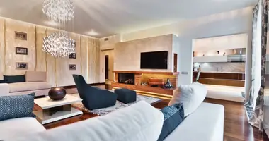Apartamento 3 habitaciones en Riga, Letonia