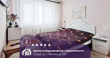 Apartamento 3 habitaciones en Slutsk, Belarús