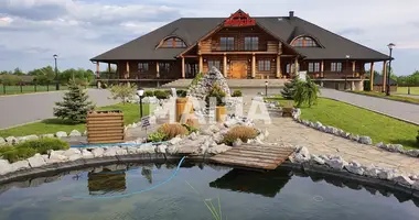 Hotel 1 738 m² in Trzesn, Poland