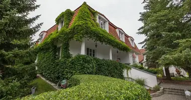 6 room house in Lomianki, Poland
