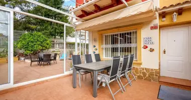 Casa 3 habitaciones en Orihuela, Španjolska
