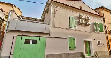Maison 8 chambres dans Koper, Slovénie