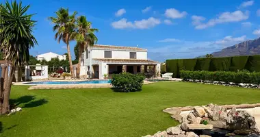 Villa 5 bedrooms in Javea, Spain