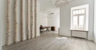 Propiedad comercial 140 m² en Varsovia, Polonia