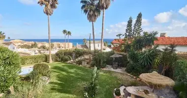 Haus 4 Schlafzimmer in Dos Hermanas, Spanien