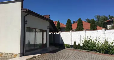 Dom 3 pokoi w Lymanka, Ukraina