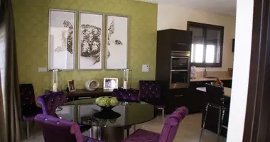 Квартира 3 спальни в Нео Хорио, Кипр