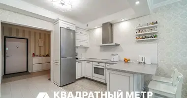 3 room apartment in Barawlyany, Belarus