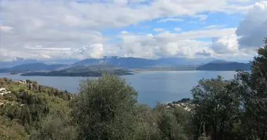 Grundstück in Agnitsini, Griechenland