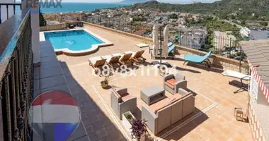 7 bedroom house in Spain