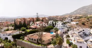 Haus 4 Schlafzimmer in Fuengirola, Spanien
