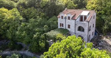 5 bedroom house in Strp, Montenegro
