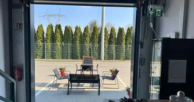 Propiedad comercial 49 m² en Ozarow Mazowiecki, Polonia