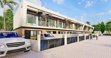 Reihenhaus in Santa Pola, Spanien