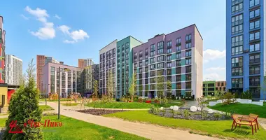 2 room apartment in Kopishche, Belarus