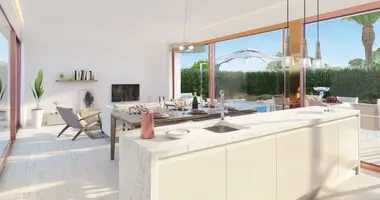 4 bedroom apartment in Entrenaranjos, Spain