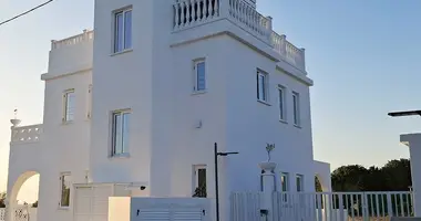 2 bedroom Villa in Kissonerga, Cyprus