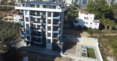 Appartement 2 chambres dans Muratpasa, Turquie