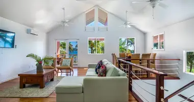 5 bedroom house in Thatch Point, Honduras