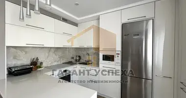 Квартира 3 комнаты в Брест, Беларусь