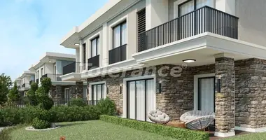 Wohnung 6 zimmer in Basaksehir, Türkei