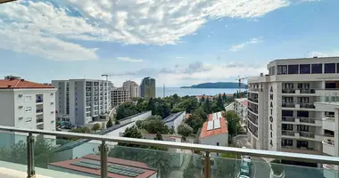 Mieszkanie 3 pokoi w Budva, Czarnogóra