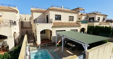 Dom 4 pokoi w Torrevieja, Hiszpania