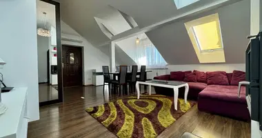 Wohnung 4 zimmer in Warschau, Polen