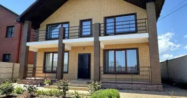 Dom 3 pokoi w Sanzhiika, Ukraina