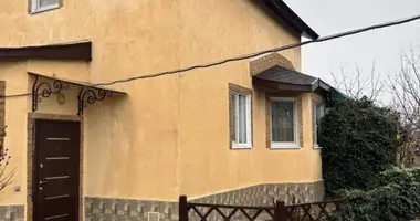 Haus 4 zimmer in Fontanka, Ukraine