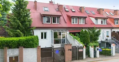 3 bedroom house in Warsaw, Poland