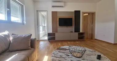 Wohnung 2 Schlafzimmer in Becici, Montenegro