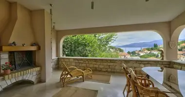 Haus 5 zimmer in Splitska, Kroatien