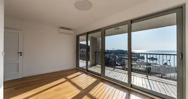 Penthouse 3 chambres dans Przno, Monténégro
