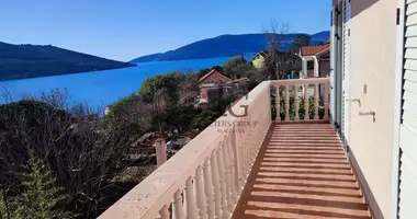 Casa 3 habitaciones en Herceg Novi, Montenegro