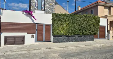 Maison 4 chambres dans Demos Agiou Athanasiou, Chypre