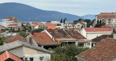 Квартира 4 спальни в Donja Lastva, Черногория