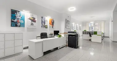 Квартира в Варшава, Польша